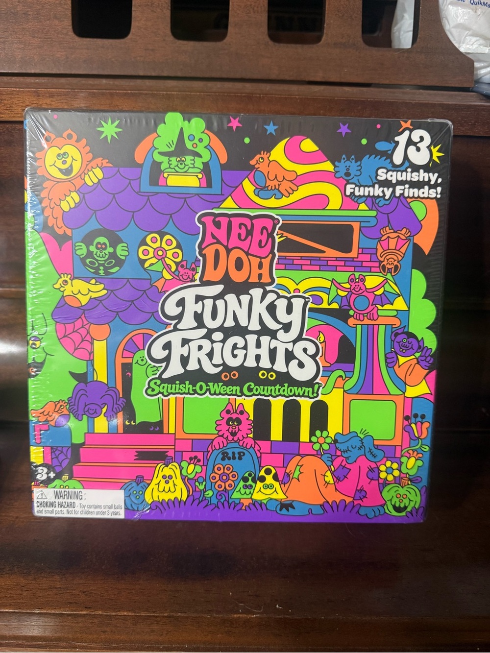 Funky Frights Squish-O-Ween Countdown - Neon Multi Squishy Set